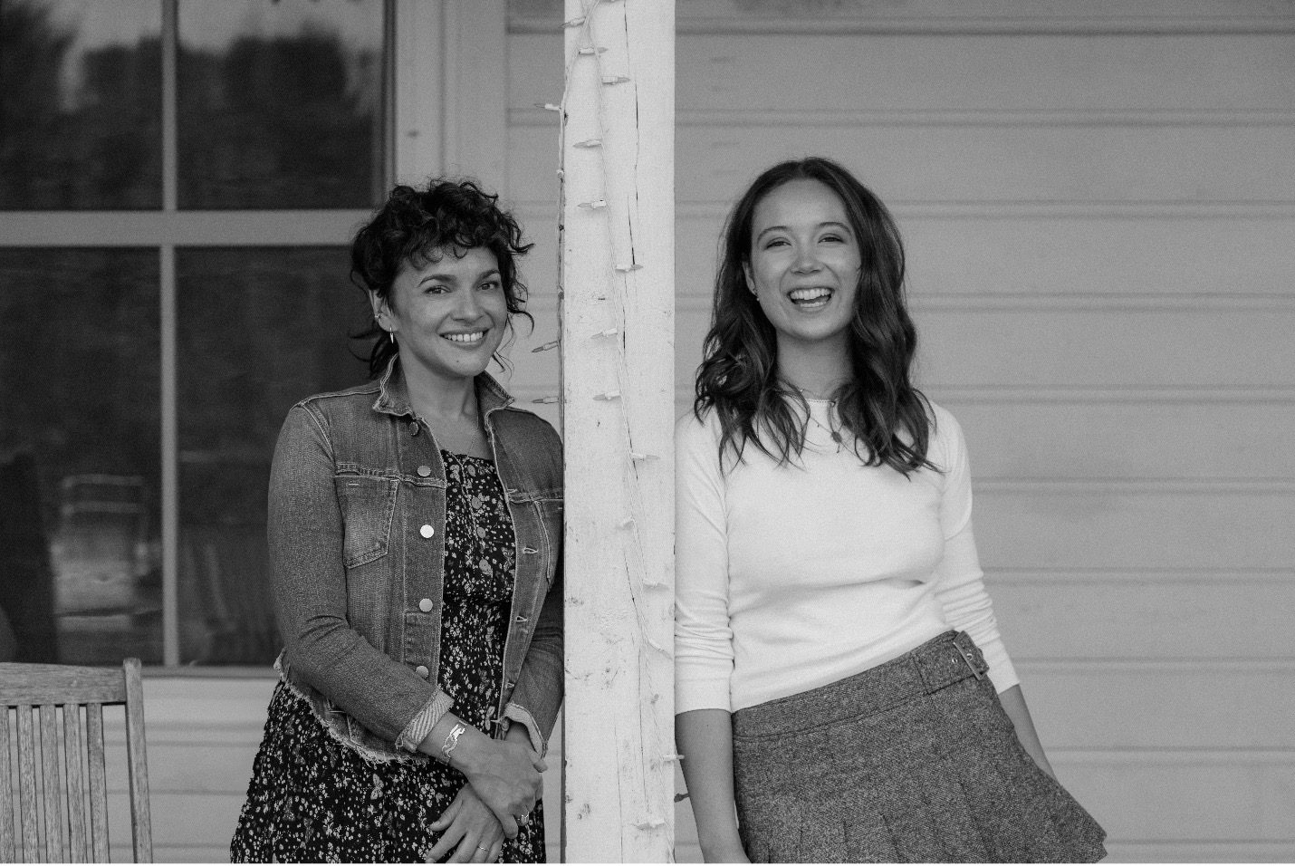 NORAH JONES & LAUFEY COLLABORATE ON A COZY PAIR OF NEW HOLIDAY 